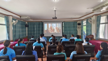 ร่วมพิธีเจริญพระพุทธมนต์และปฏิบัติธรรมเจริญสมาธิภาวนาเพื่อถวายพระพรชัยมงคลและถวายพระราชกุศลแด่สมเด็จพระนางเจ้าสิริกิติ์ พระบรมราชินีนาถ พระบรมราชชนนีพันปีหลวง